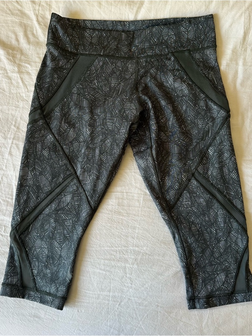 lululemon athletica Green & White Patterned Capri Leggings